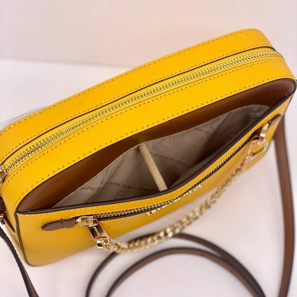 Michael Kors Jet Set Travel East West Zip Chain Crossbody